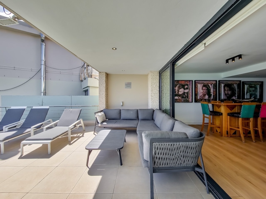 To Let 7 Bedroom Property for Rent in Camps Bay Western Cape